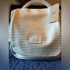 DEZI Pack It All Hanging Travel Bag Organizer With 360 Hook